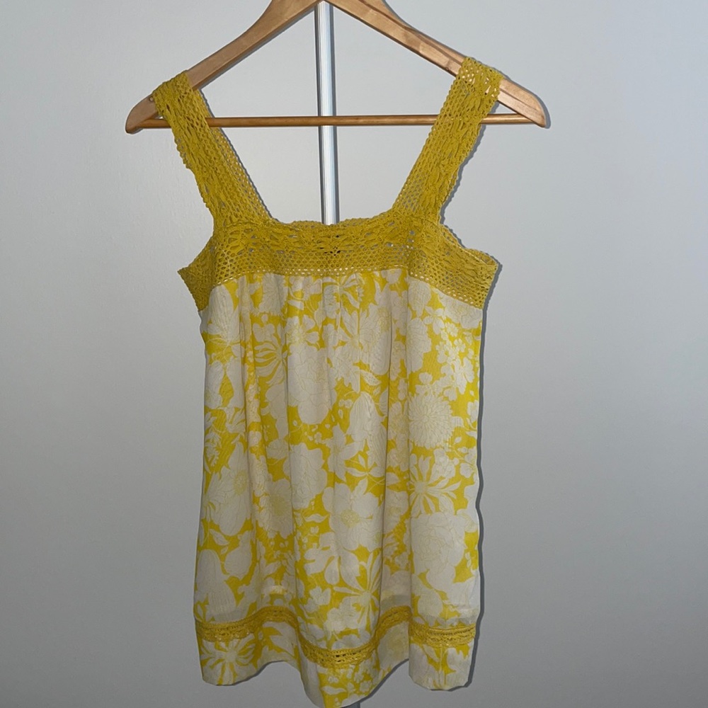 Forever 21 Yellow & White Top Size M
